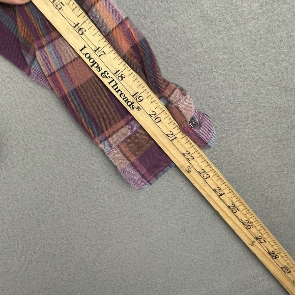 Woolrich Plaid Shirt Women's Size‎ Medium Burgundy Plaid Flannel Long Sleeve - Picture 12 of 14